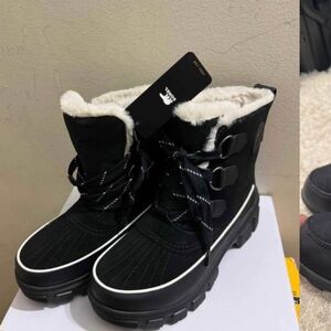 Sorel Black Boots with White Fur Trim